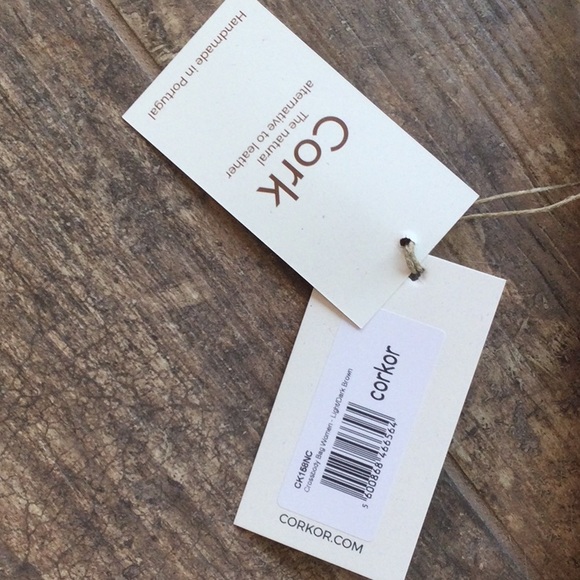 NWT Corkor Vegan Crossbody/Shoulder Bag with Adjustable Strap - Picture 3 of 10